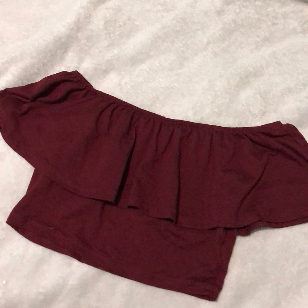 Agaci maroon crop top